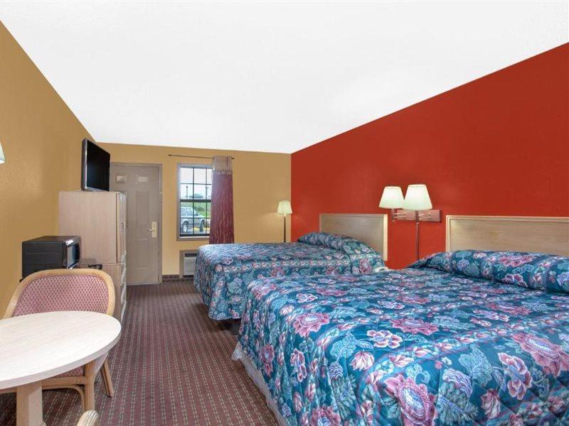 Knights Inn Wildersville Экстерьер фото