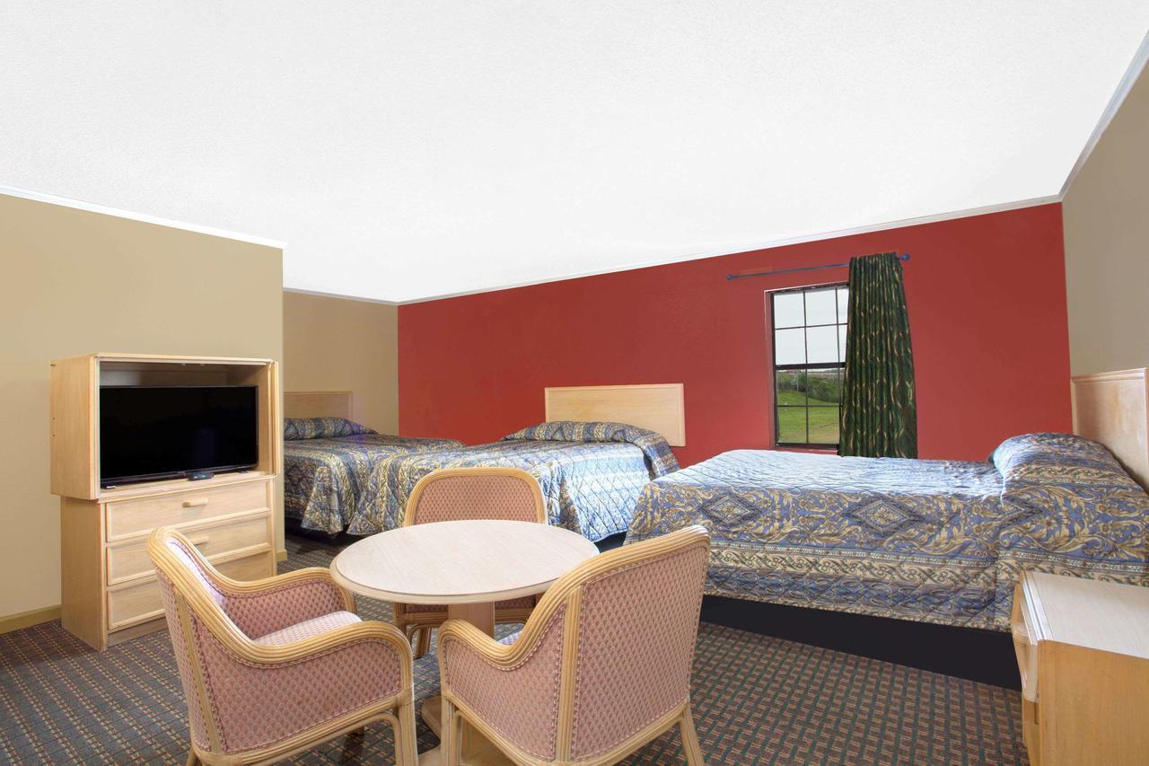 Knights Inn Wildersville Экстерьер фото
