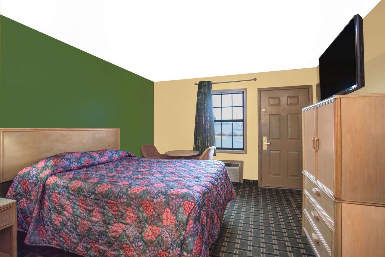 Knights Inn Wildersville Экстерьер фото